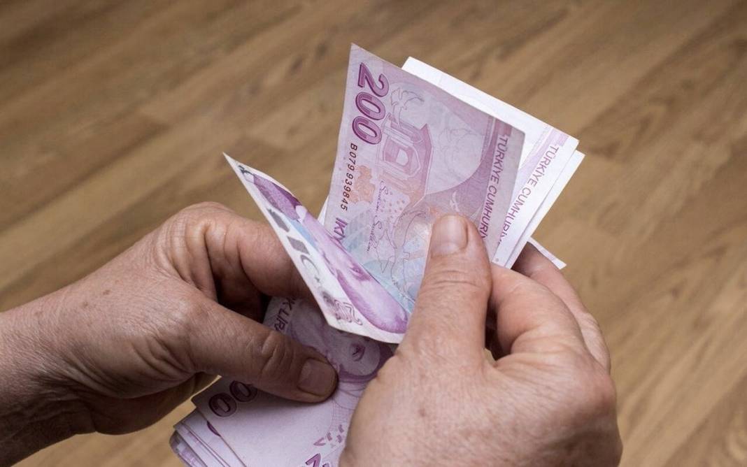 SGK Uzmanı Özgür Erdursun 'hayrını görün' diyerek açıkladı 'Emekli ve memur maaşlarında net rakam sızdı' 4